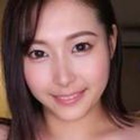 足立るい 顔写真