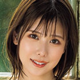 愛川すず 顔写真