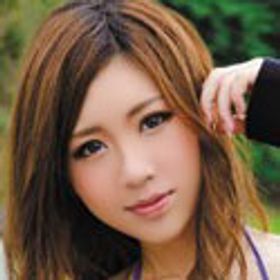 愛沢有紗 顔写真