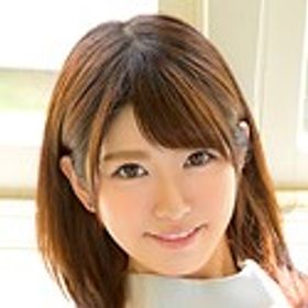 有坂深雪 顔写真