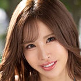 東あかり 顔写真