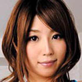 葉月奈穂 顔写真