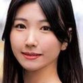 響かれん 顔写真