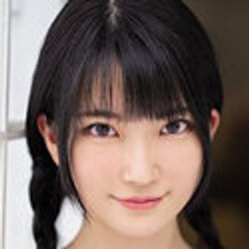 伊織ひなの 顔写真