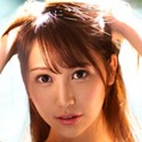 叶ユリア 顔写真