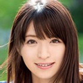 琴井しほり 顔写真