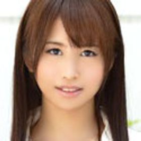 栗山朋香 顔写真