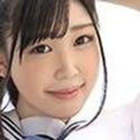 美月はとり 顔写真
