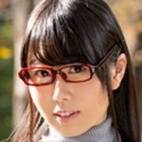 百葉花音 顔写真