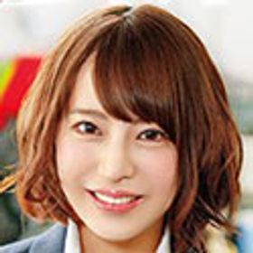 望月りさ 顔写真