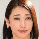 白峰郁美（しらみねいくみ）