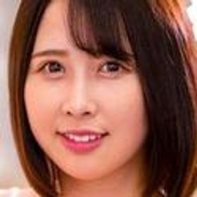 高敷るあ 顔写真