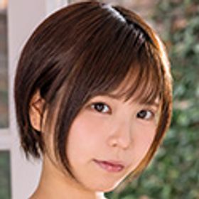 月乃ひな 顔写真
