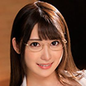 山本蓮加 顔写真