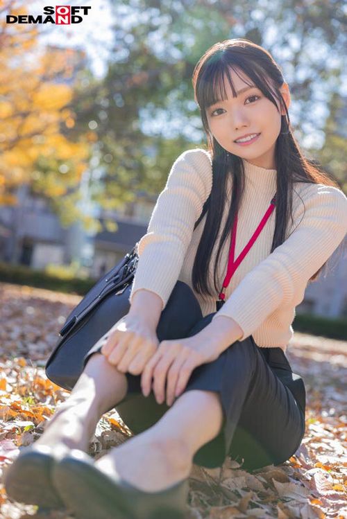 宣伝部 松永あかり 2度目のAV出演 はじめて尽くしの5日間に密着！ こっそり露出 主観フェラ ローションプレイ 玩具オナニー 3Pの画像