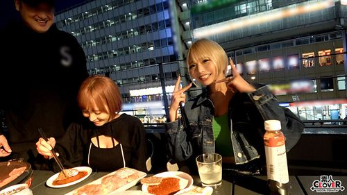 神乳乱舞し潮降り注ぐ！！はち切れんばかりの贅沢おっぱいを引っ提げてお小遣い稼ぎにやってきた仲良しコンビは負けず劣らずの絶倫コンビだった！？むっちり爆乳×褐色美巨乳が入り乱れる酒池肉林4P開幕！！【オト（Hカップ）＆リカ（Gカップ）】【おっぱい個撮】の画像